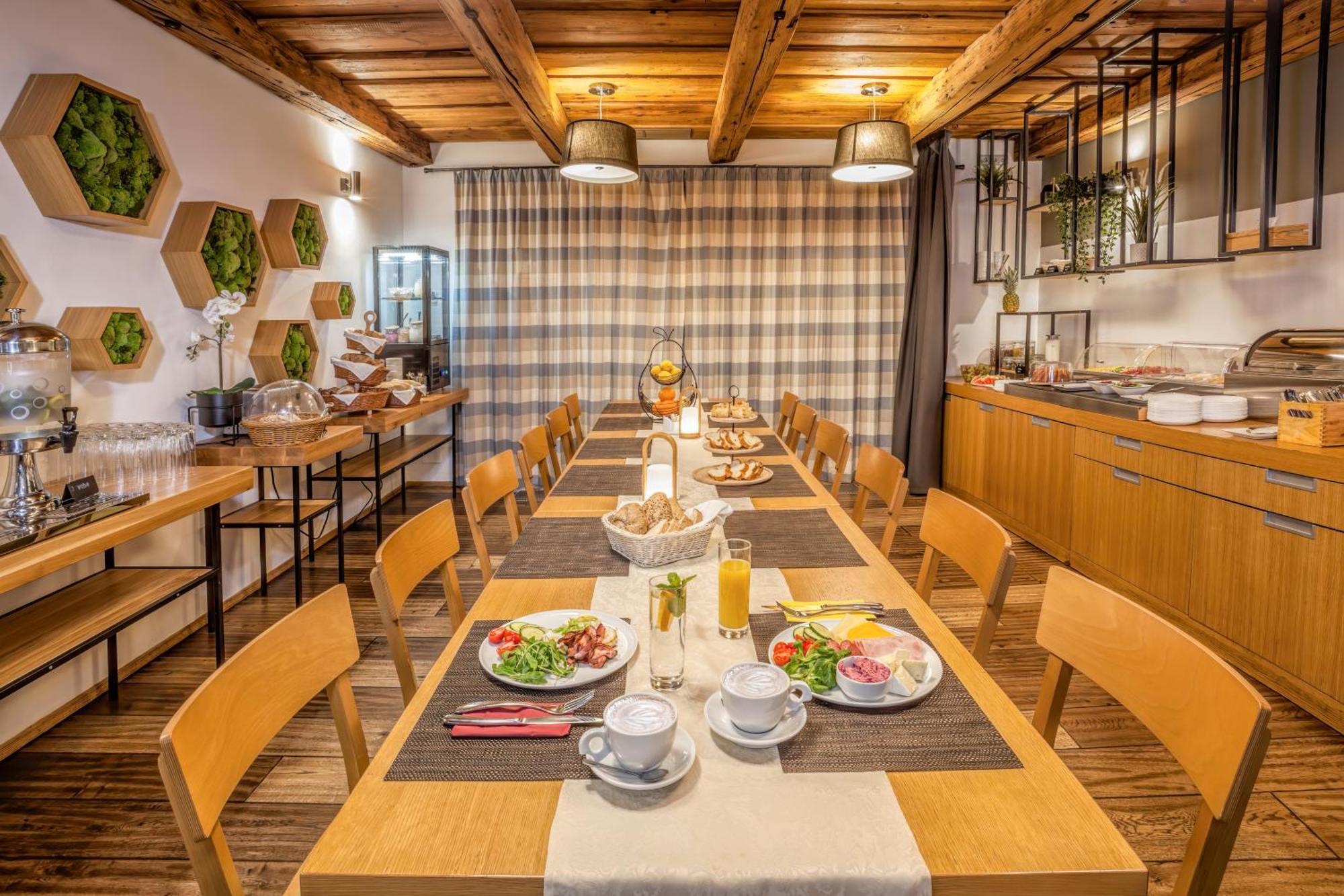 Hotel Lidovy Dum Бзенец Экстерьер фото
